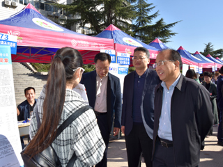 我校成功举办2018届毕业生秋季大型招聘会