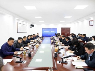 学校专题部署校园安全工作