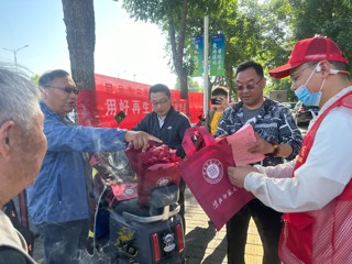 学校开展节约用水宣传活动