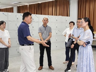 省档案局来校开展档案督查工作