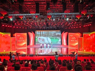 学校师生参加淮北市“开学第一课”思政金课展演活动