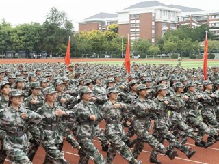 学校2026级本科生军训圆满收官