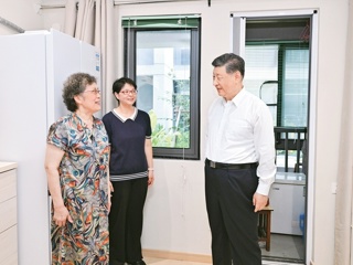 习近平：加强普惠性、基础性、兜底性民生建设